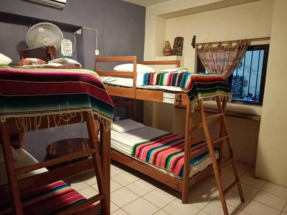 Hostel Casa Xtakay Βαγιαδολίδ Εξωτερικό φωτογραφία