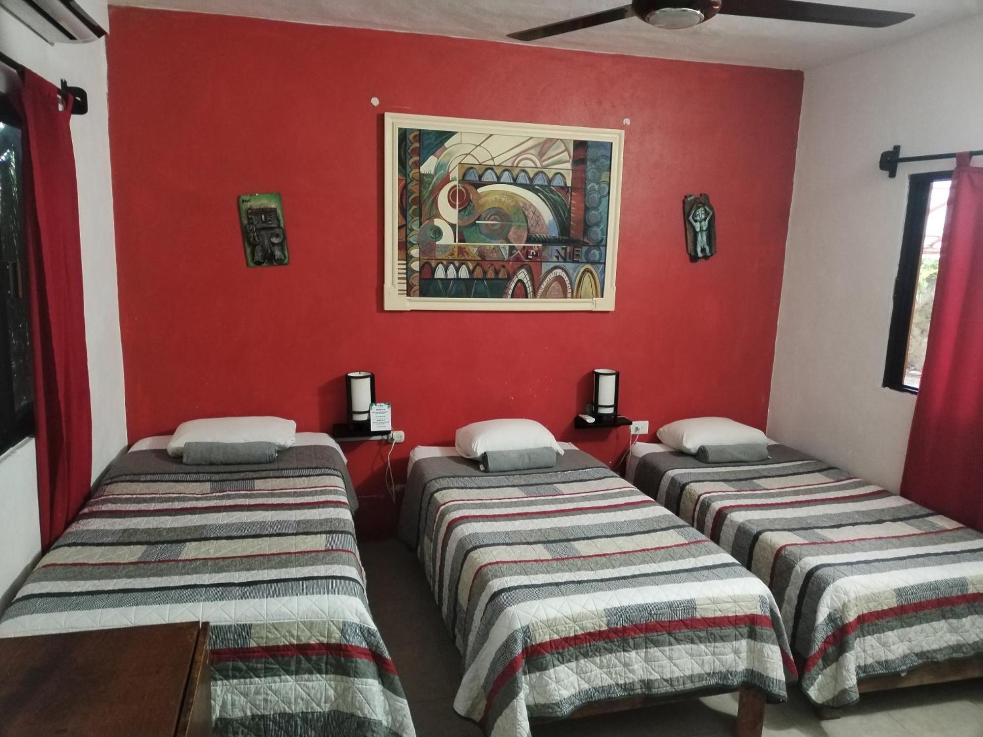 Hostel Casa Xtakay Βαγιαδολίδ Εξωτερικό φωτογραφία