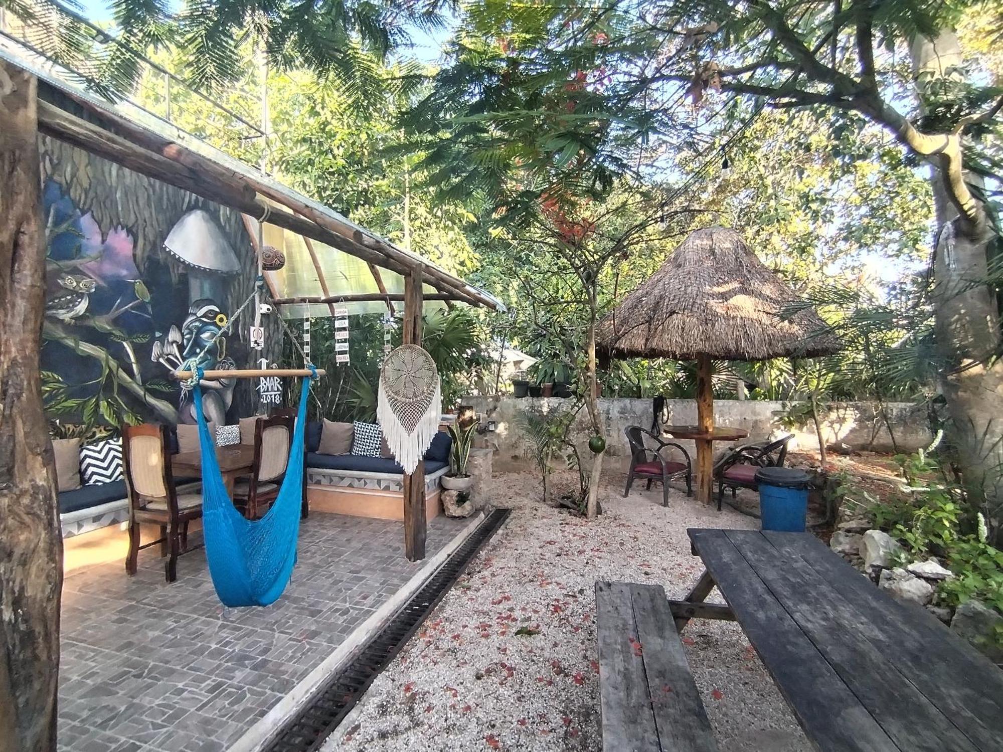 Hostel Casa Xtakay Βαγιαδολίδ Εξωτερικό φωτογραφία
