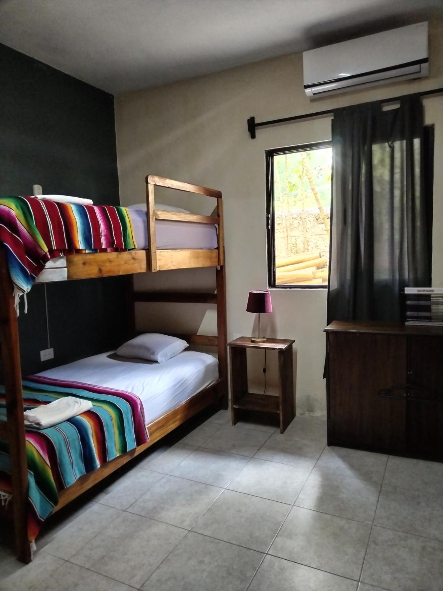 Hostel Casa Xtakay Βαγιαδολίδ Εξωτερικό φωτογραφία