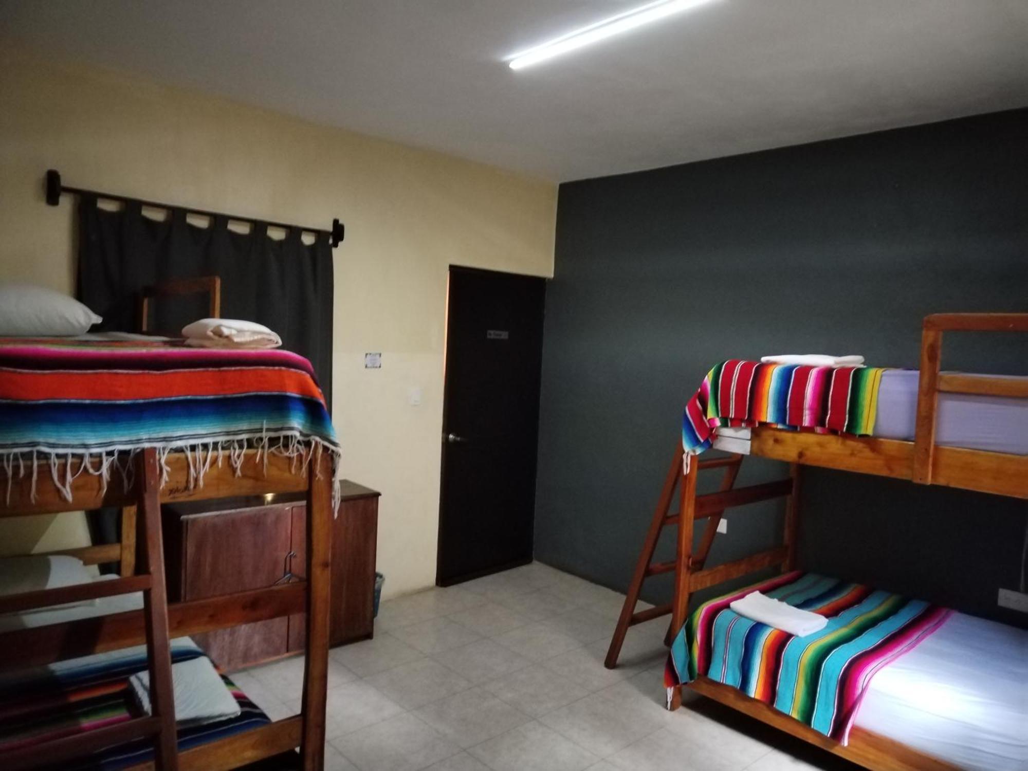 Hostel Casa Xtakay Βαγιαδολίδ Εξωτερικό φωτογραφία